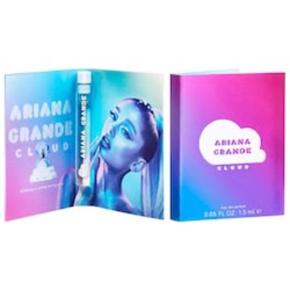 Ariana Grande Cloud Makeup Set - Blue and Pink